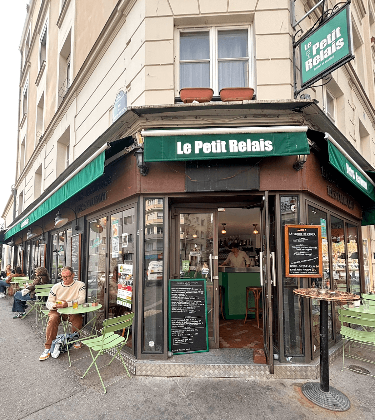 Le Petit Relais