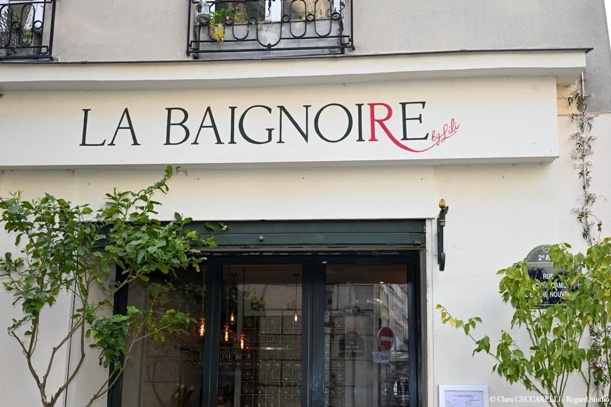 La Baignoire by Lili