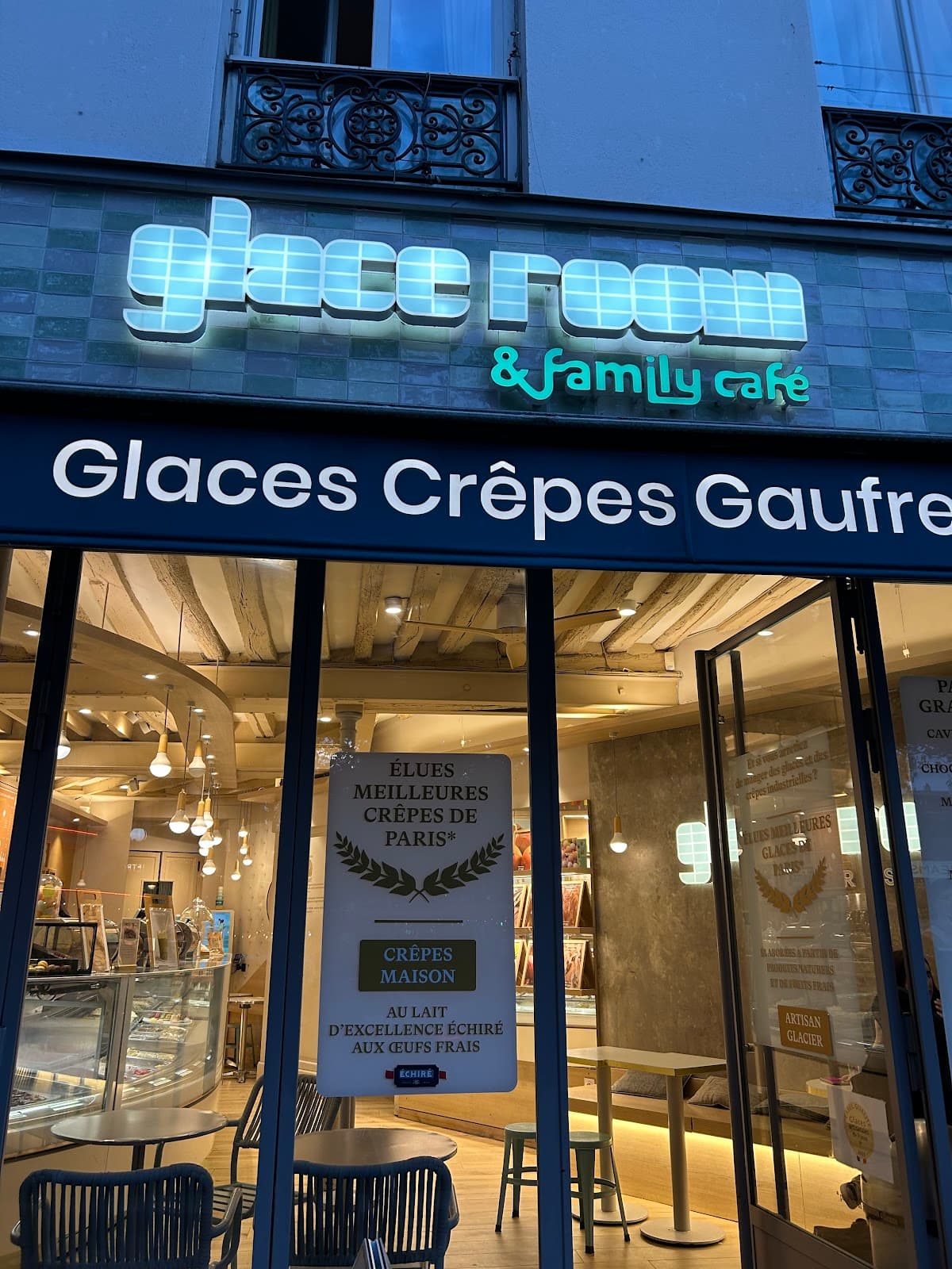 Glace Room & family café