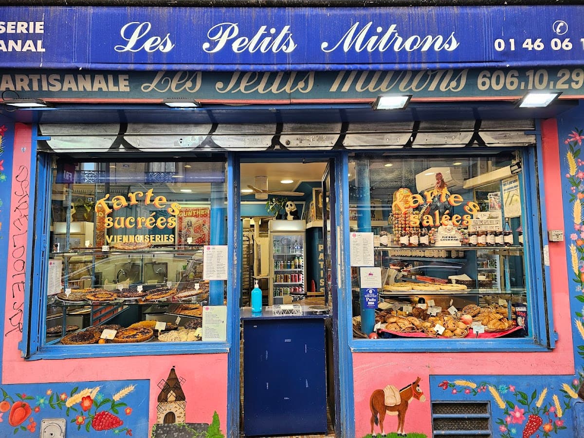 Les Petits Mitrons